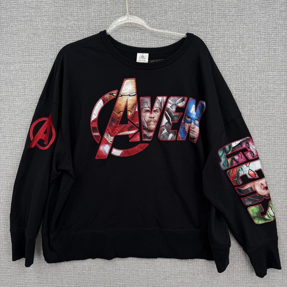 Disney Avengers Sweatshirt Womens 2X Black Marvel Graphic Fleece Crewneck